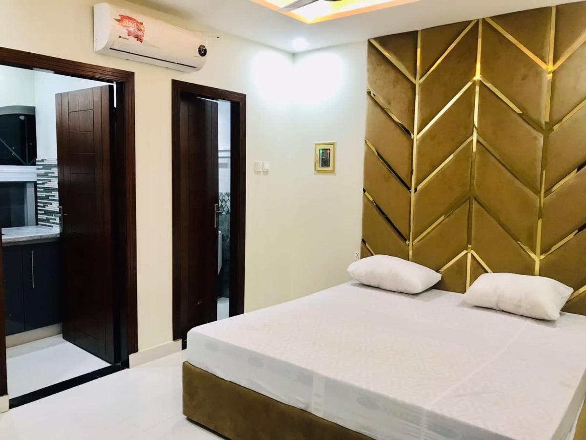 Premier Heights Jhelum Hotel Екстериор снимка