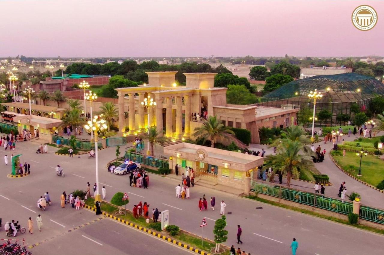 Premier Heights Jhelum Hotel Екстериор снимка