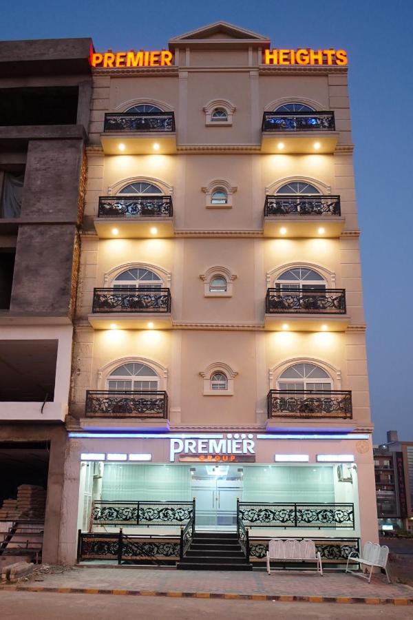 Premier Heights Jhelum Hotel Екстериор снимка