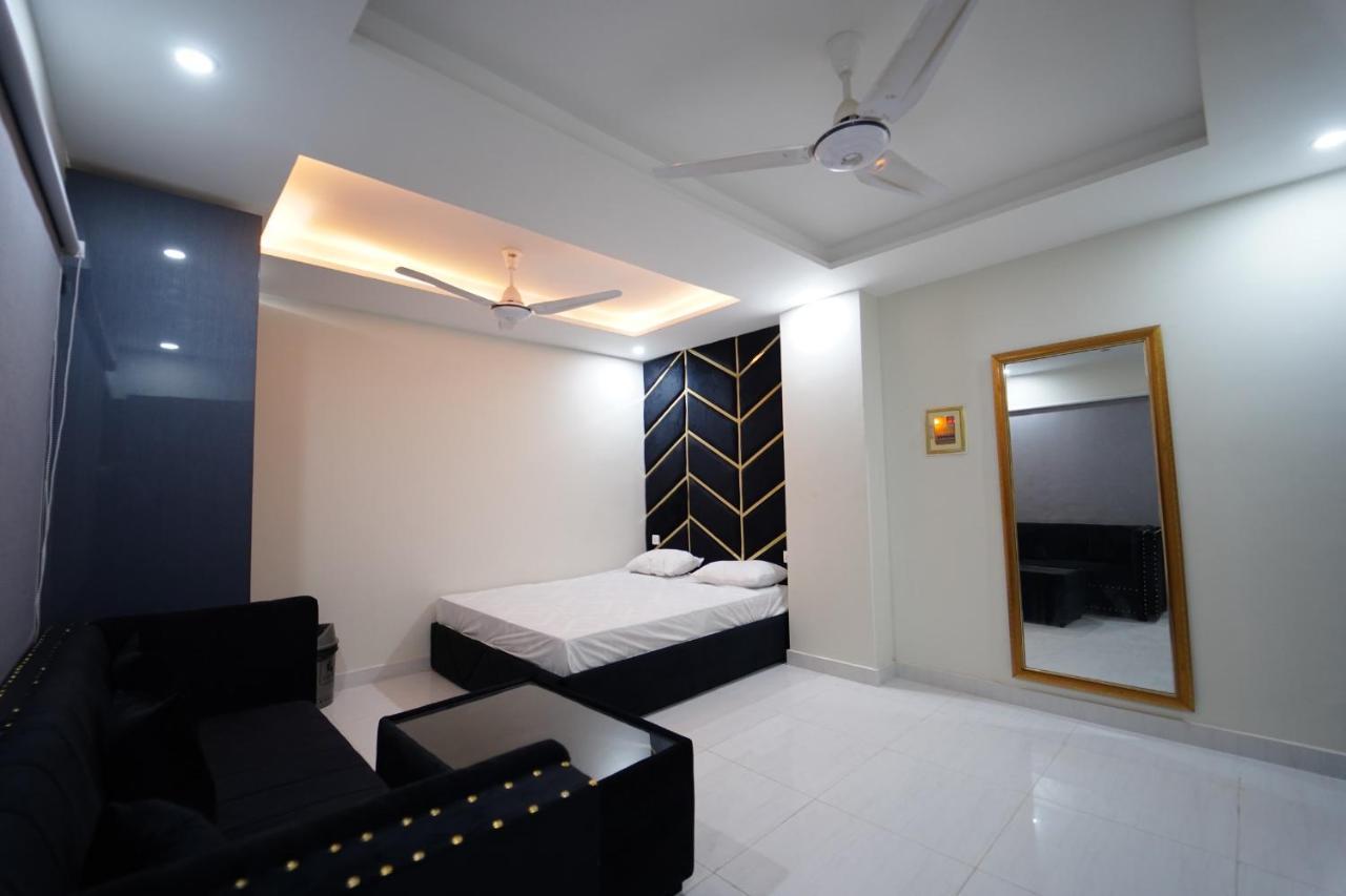 Premier Heights Jhelum Hotel Екстериор снимка