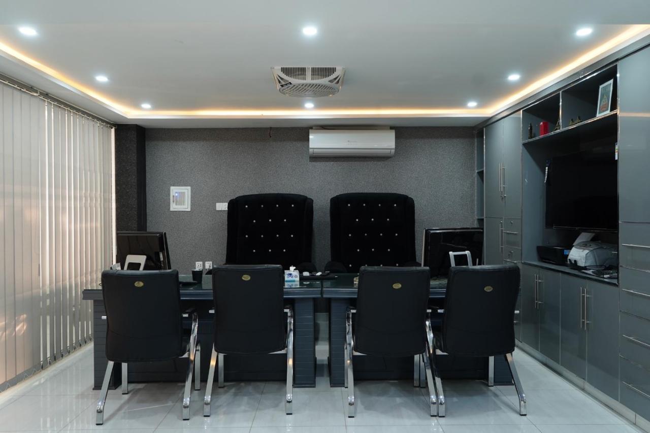 Premier Heights Jhelum Hotel Екстериор снимка